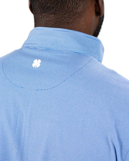 Men's Versatile Blue Quarter-Zip Sweatshirt for Style and Comfort