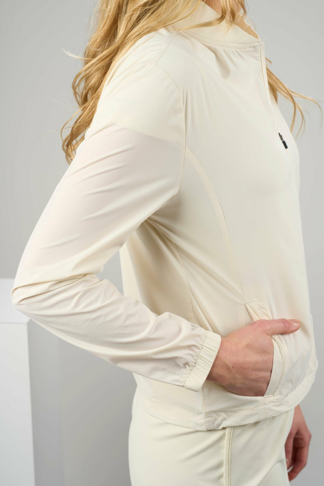 Stylish Women's Windbreaker Rain Jacket in Cream