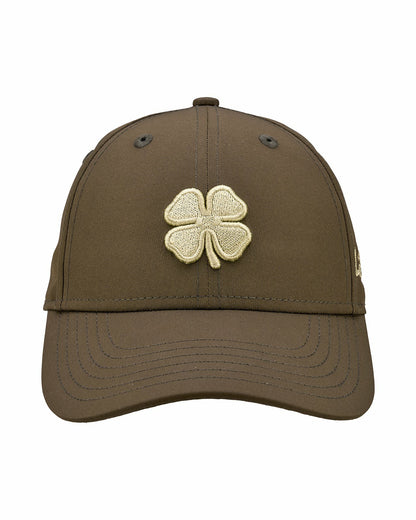 Women's Cream Golf and Lifestyle Hat With Dark Grey Clover