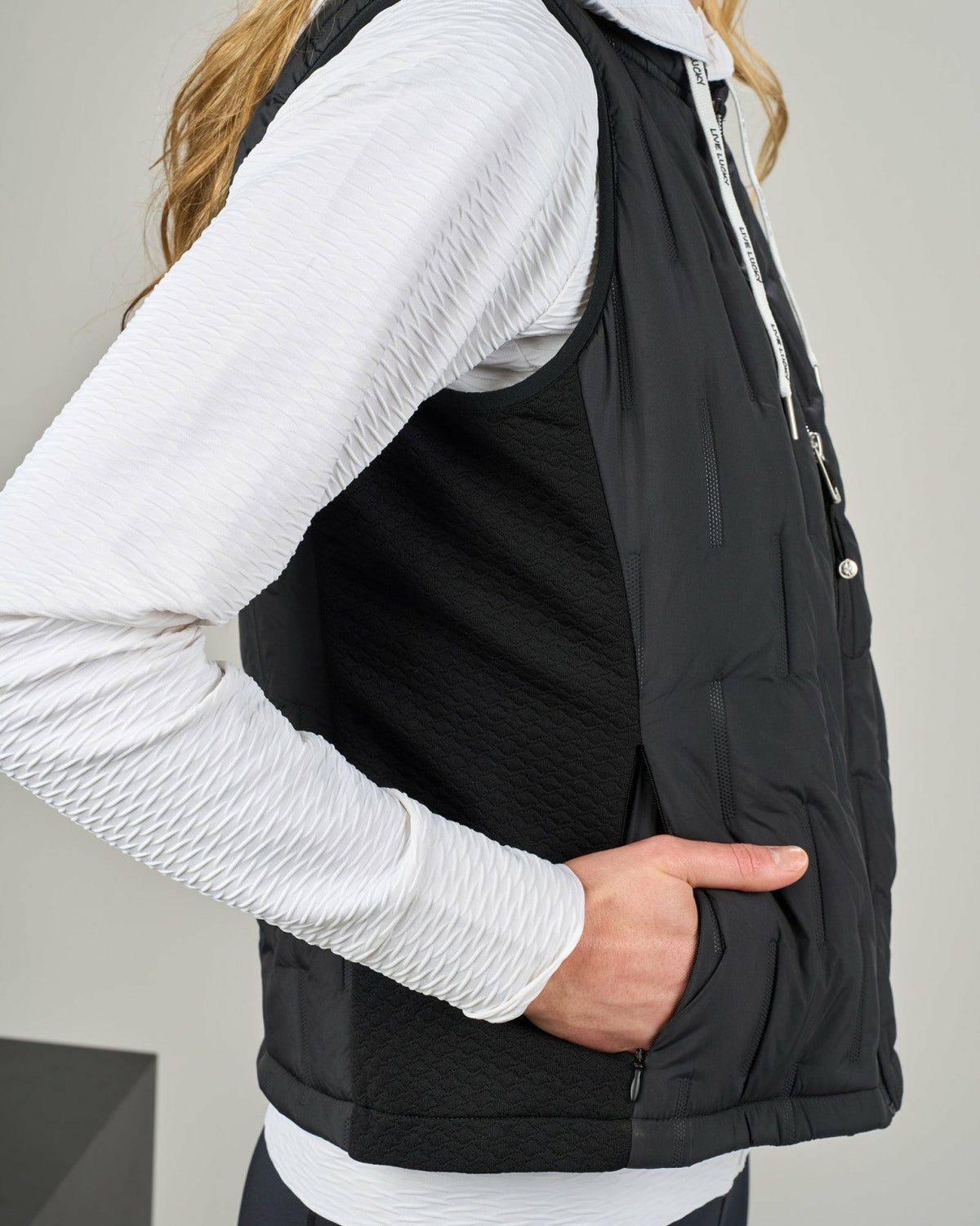 Women's Warm and Comfortable Black Puffer Vest