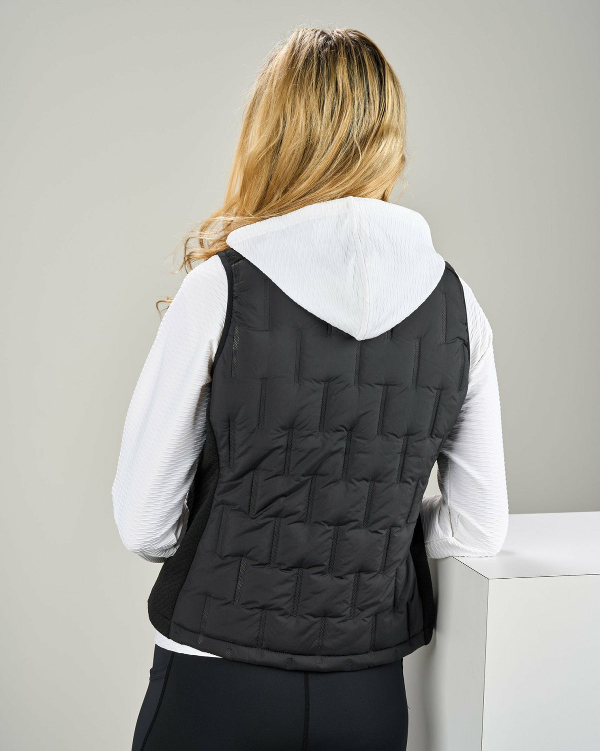Women's Warm and Comfortable Black Puffer Vest