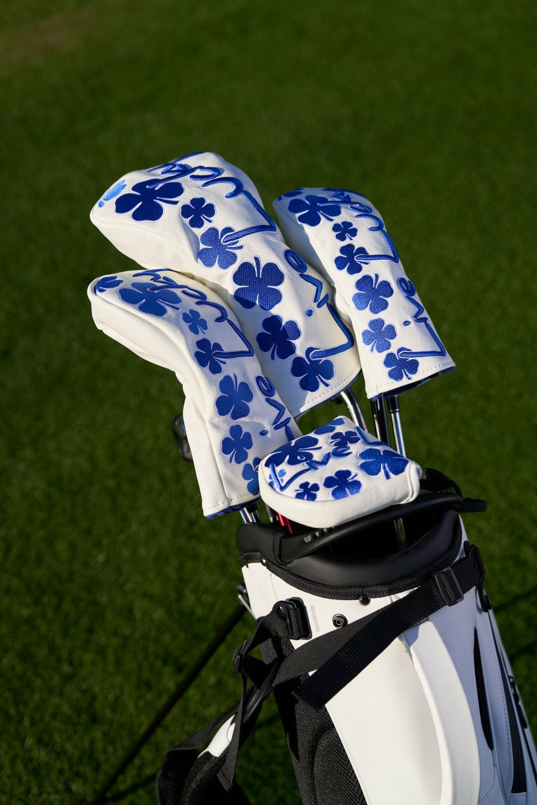 Live Lucky "Electric Blue" Blade Putter Cover