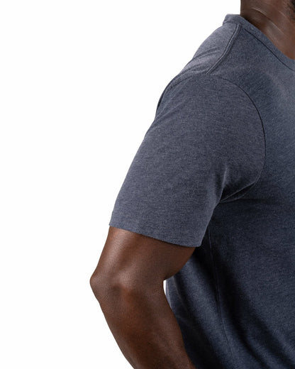Super Soft Men's Blue and White Graphic Tee